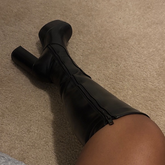 WHATTA SHOWDOWN PLATFORM KNEE HIGH BOOTS - Picture 13 of 13